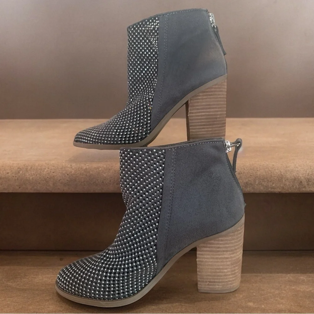 Madden Girl Sparkle Mocha Silver Ankle Booties Block Heel Back Zip Faux Suede